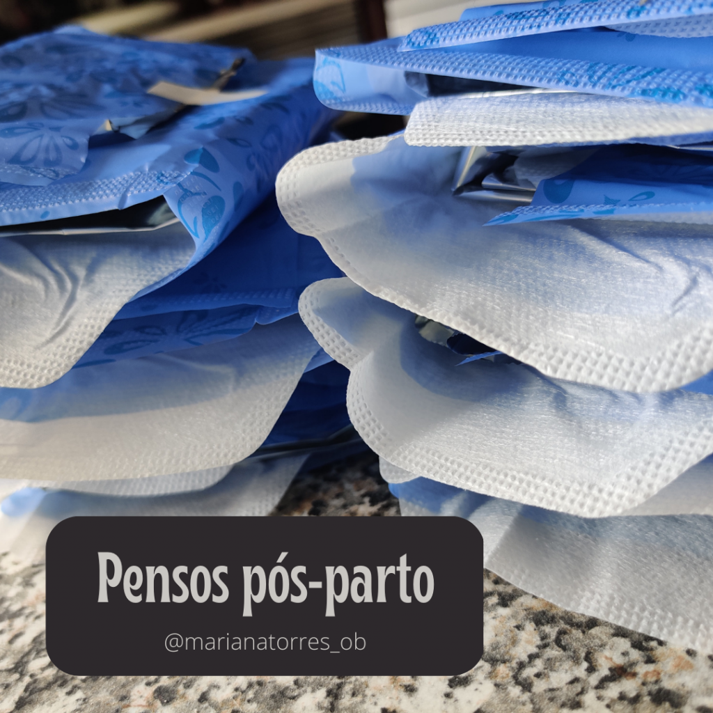 pilha de pensos pós parto